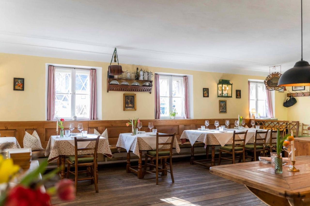 Der Schlosswirt Zu Anif - Biedermeierhotel Und Restaurant Dış mekan fotoğraf